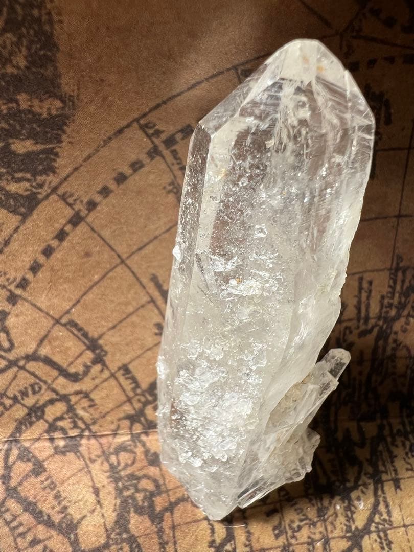 龍脈の精髄 ⭐︎水晶「共鳴する光の柱」