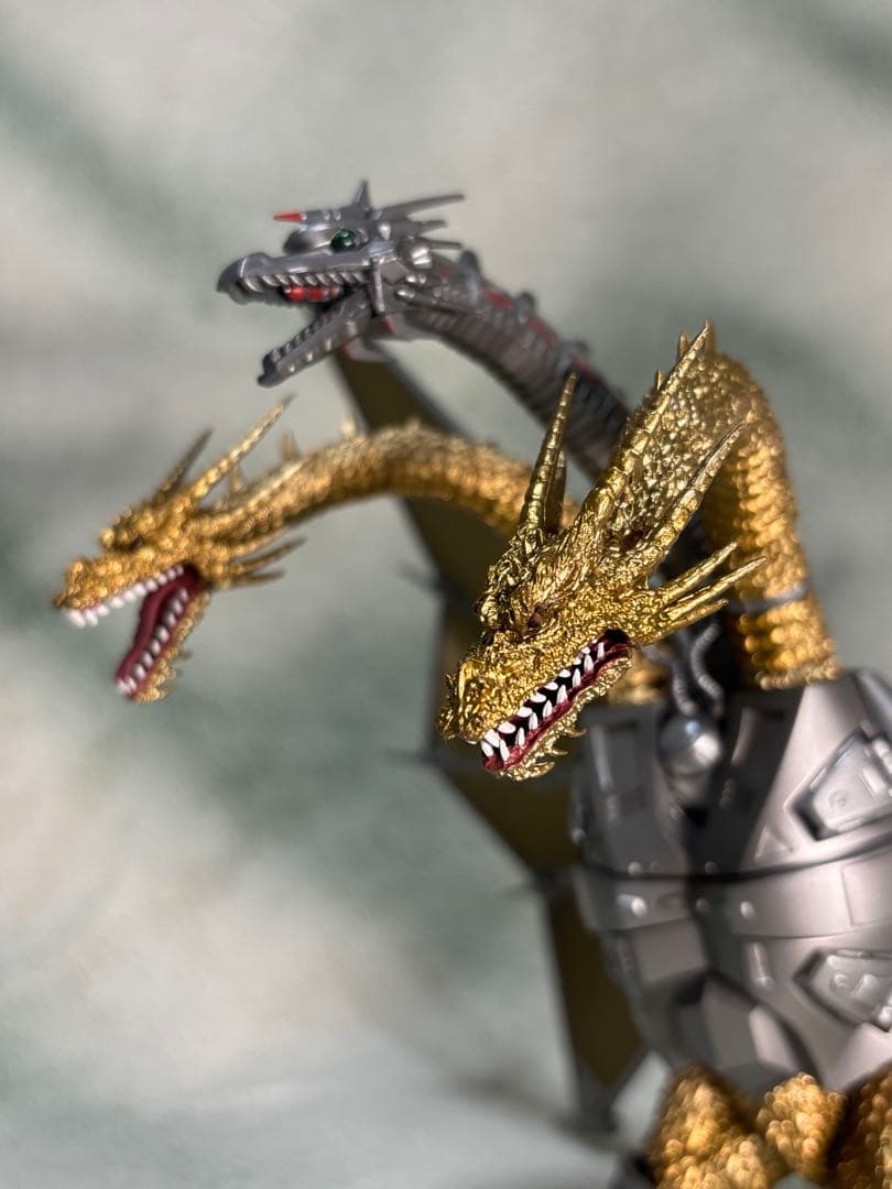 【美品】 S.H.モンスターアーツ メカキングギドラ 新宿決戦