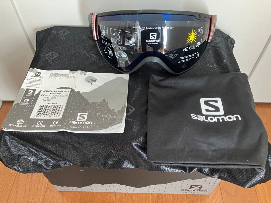 Salomon サロモン　スキー•スノーボード　バイザー付きヘルメット