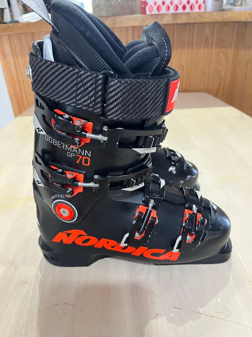 Nordica Dobermann GP 70 スキーブーツ24〜24.5センチ