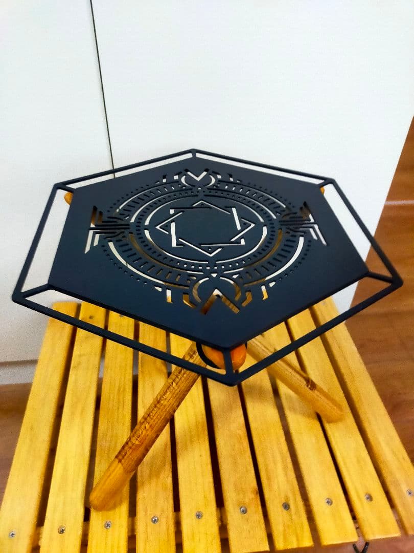 DEVISE WORKS×ソマビト 焚き火サイドスタンド Vein