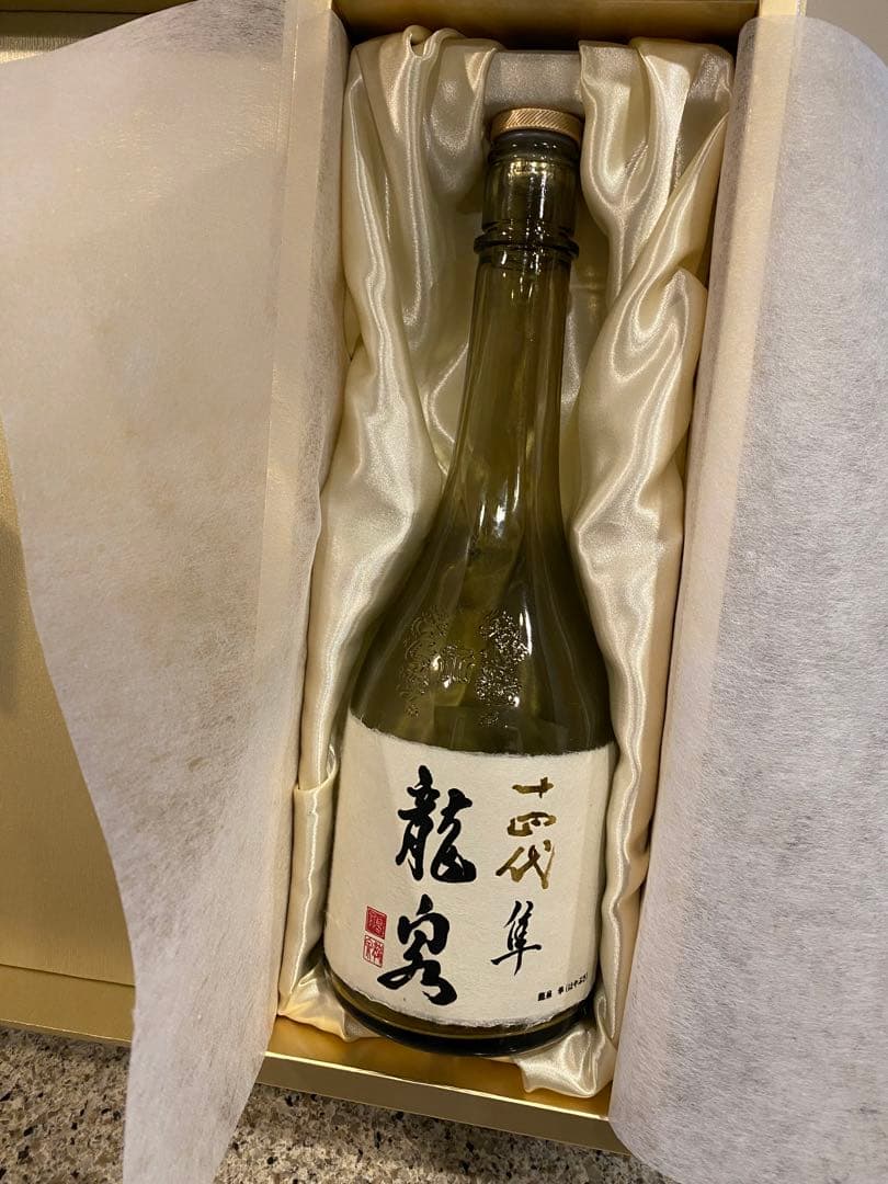 十四代 龍泉 隼 2025年 720ml 木箱入り 空瓶 未洗浄 日本酒