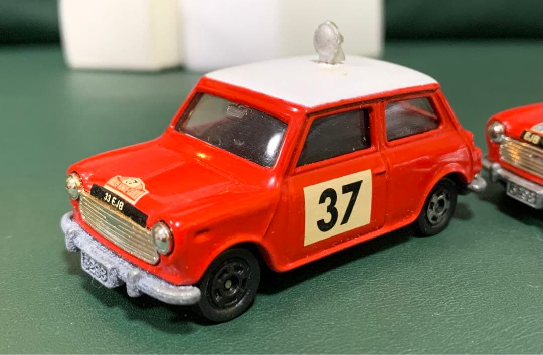 トミカ ミニクーパー トラフィック モンテカルロラリーカー ゼッケン37番 2台