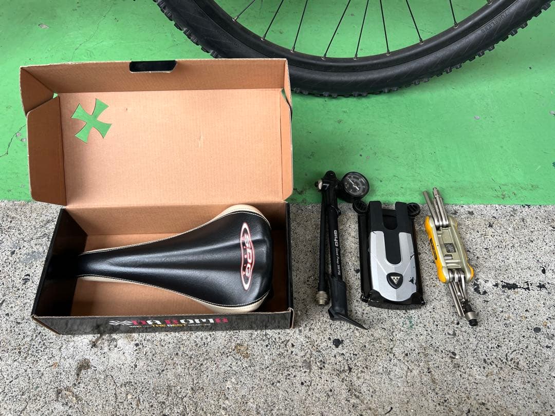 コメンサル　マウンテンバイク