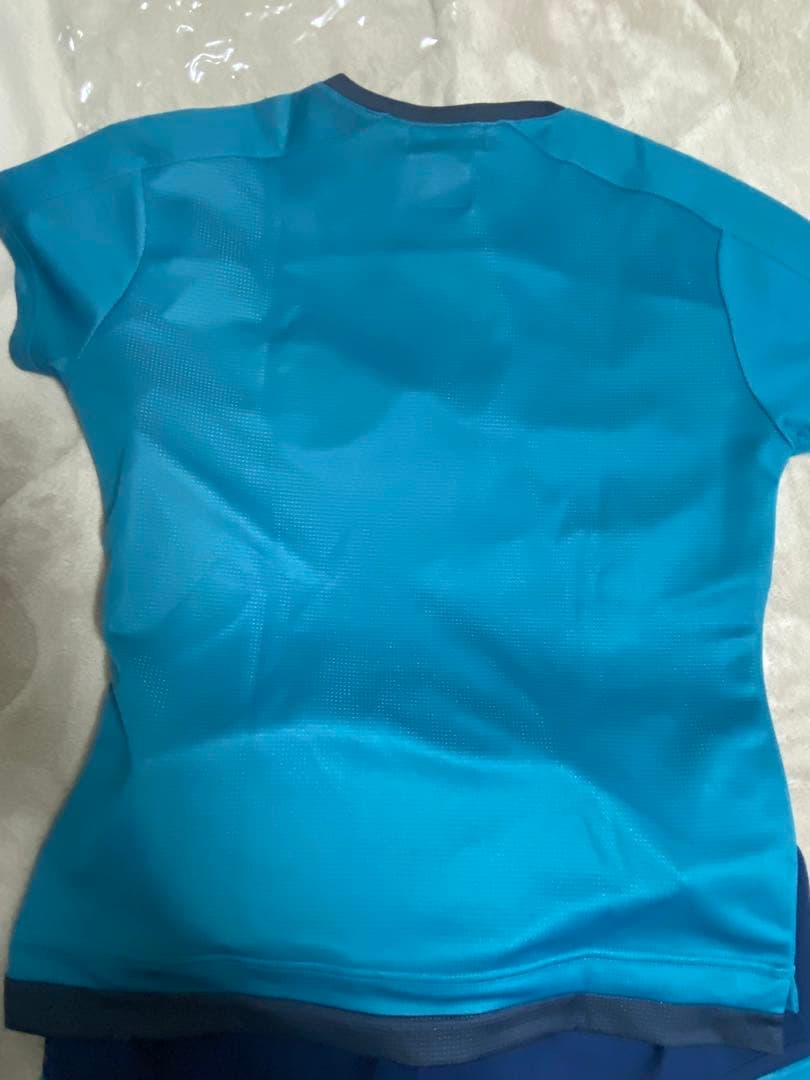 YONEX very cool レディース用テニスウェア　上下セット　Lサイズ