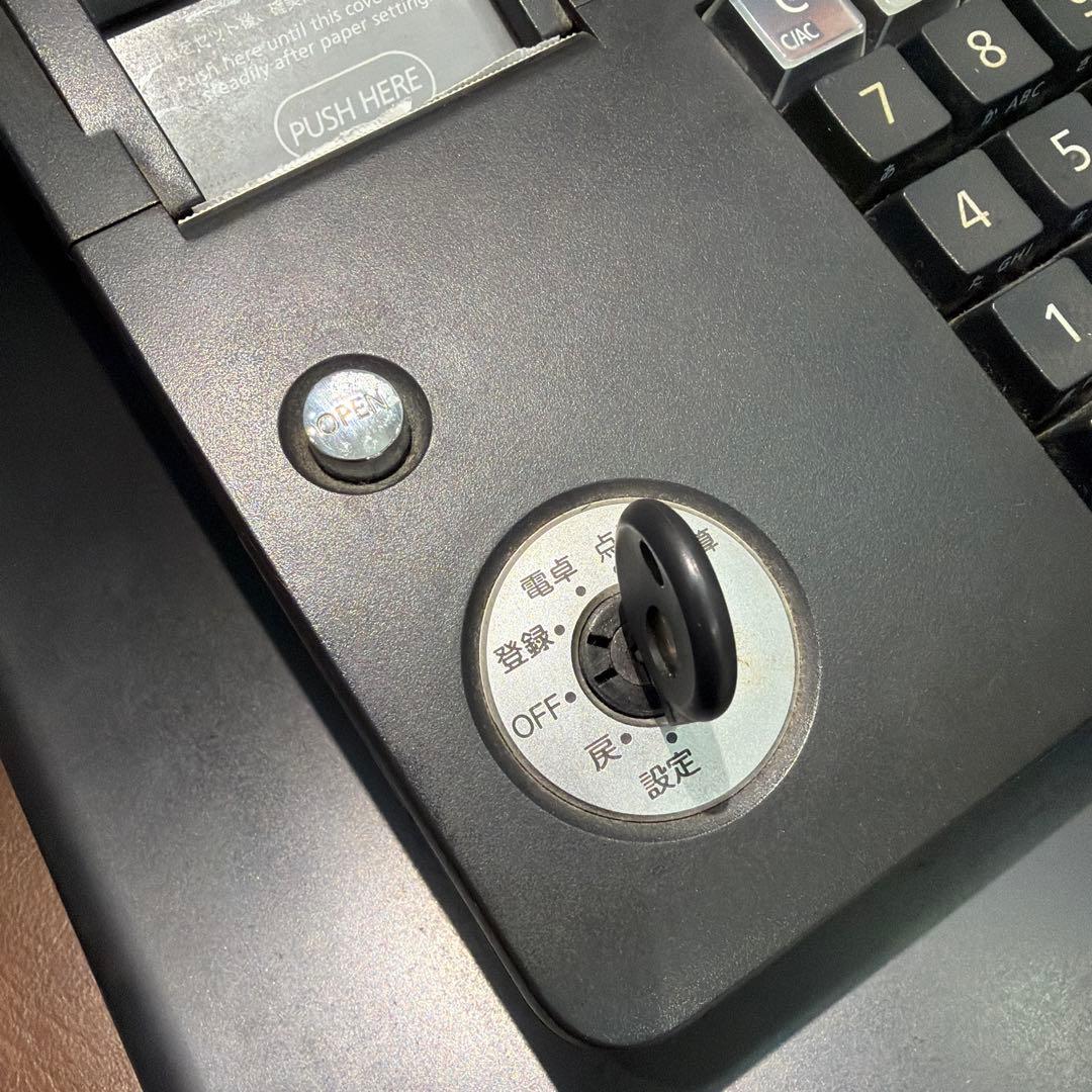 CASIO TE-300 レジスター　普通紙新品のロールペーパー四巻付き