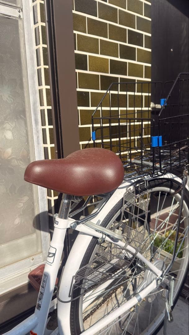 新しい自転車（8ヶ月前に購入）。八尾での直接引き取りのみ。