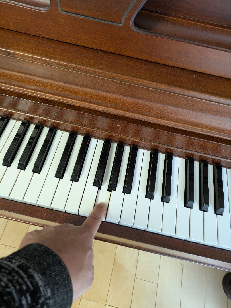 【Kitchen女子さん専用】イス付属します(^^)　504Fアップライトピアノ