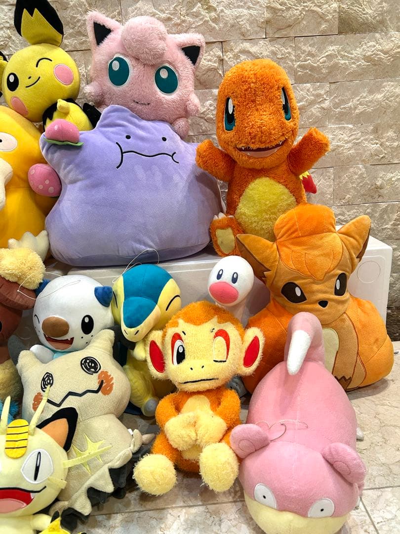 ポケットモンスターぬいぐるみ　ポケモンセンター　ポケモン　ヒトカゲ　ピカチュウ