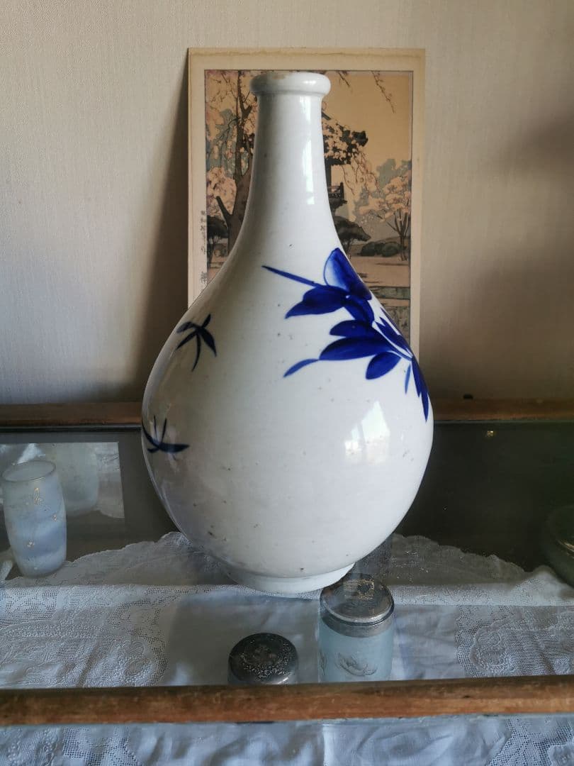 和骨董 古伊万里藍染付け 32㎝大特利 ニ升瓶 白磁 牡丹 菖蒲 蓮 蜉蝣 蟋蟀