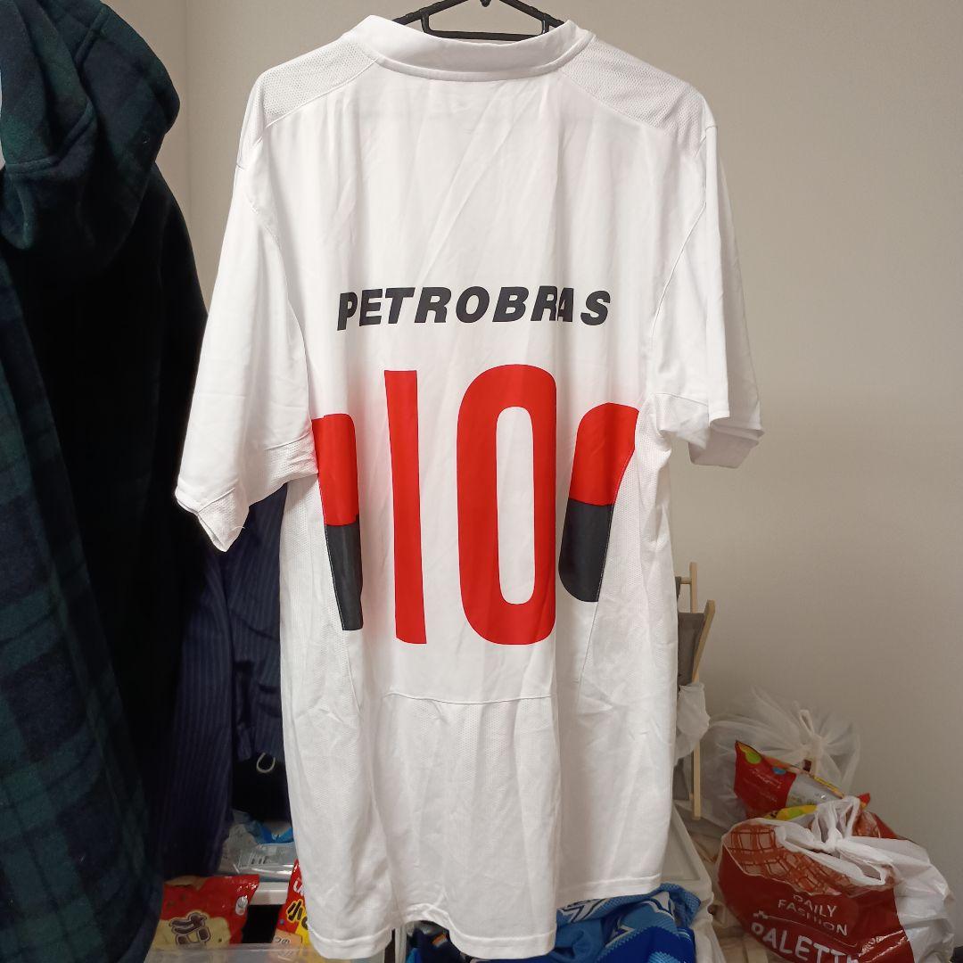 Nike フラメンゴ。（ブラジル）レプリカユニフォーム。 Lサイズ