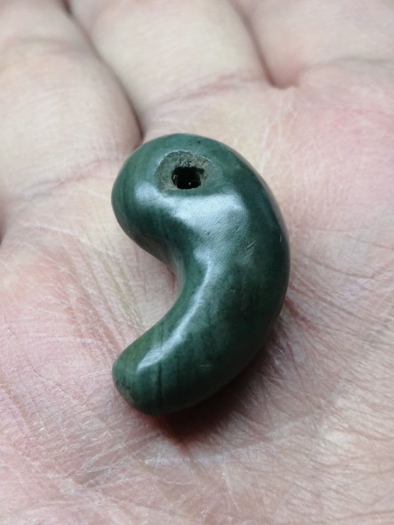 ★超貴重　古墳期『出雲石勾玉』出土品。本物。本物の古代勾玉です。
