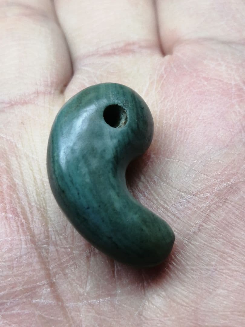 ★超貴重　古墳期『出雲石勾玉』出土品。本物。本物の古代勾玉です。