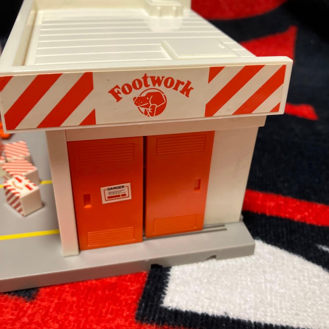 トミカタウン　フットワーク