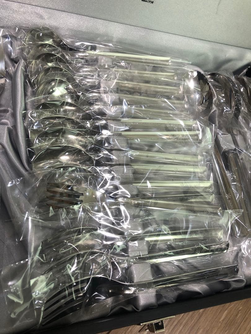  peak カトラリー　スノーピーク　株式　上場記念　東証　株主　燕三条