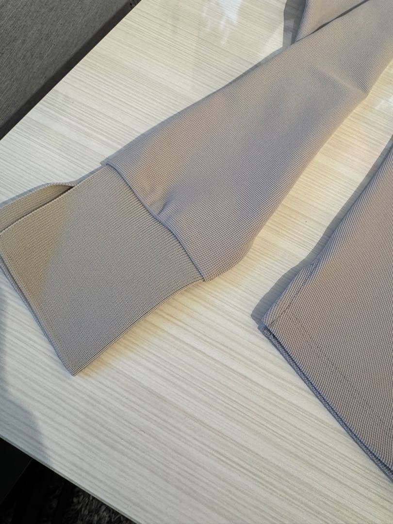 ESQUISE グレー 長袖ポロシャツ　Sサイズ