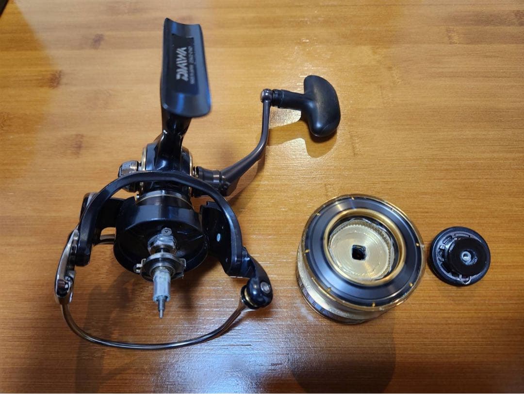 DAIWA EXIST スピニングリール