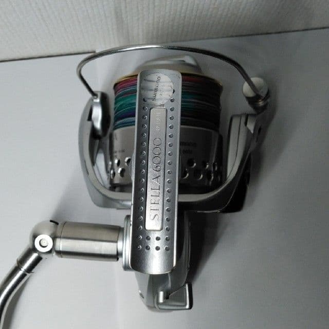 スピニングリール