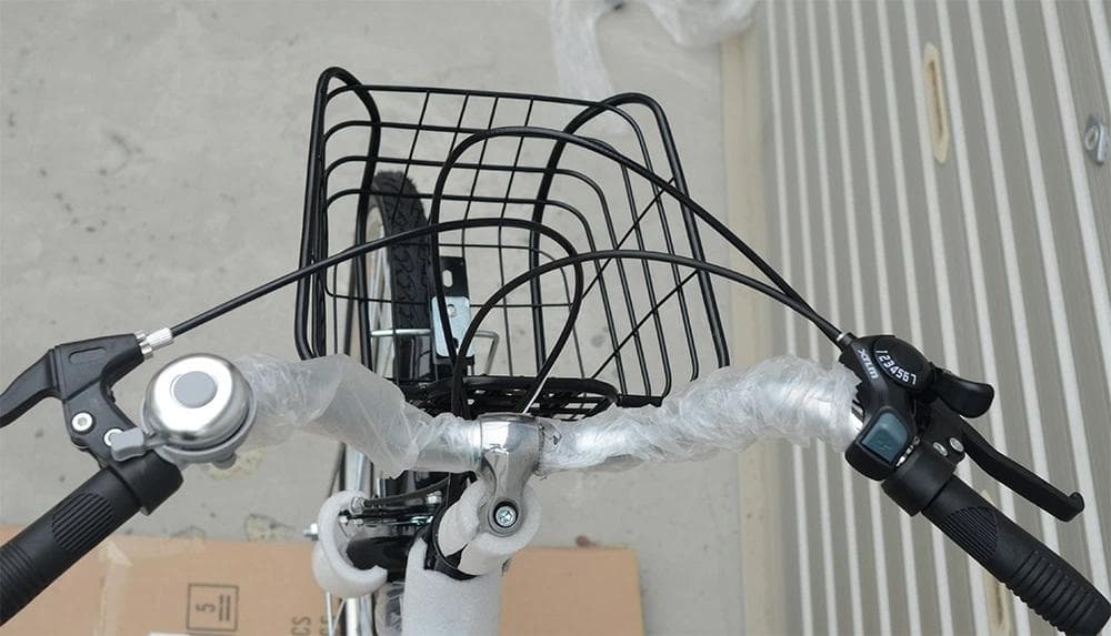 折りたたみ自転車 6段変速２６インチ ミニベロ ママチャリカゴ付 折り畳み【白】