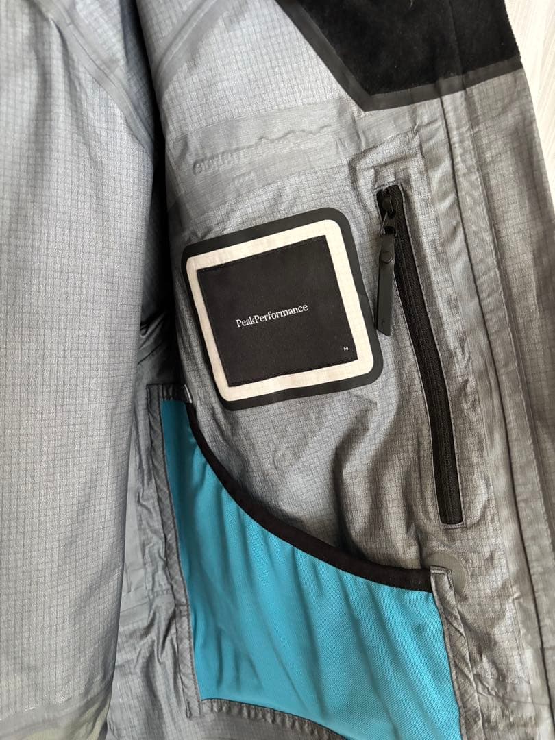 オークションに変更　ピークパフォーマンスShielder