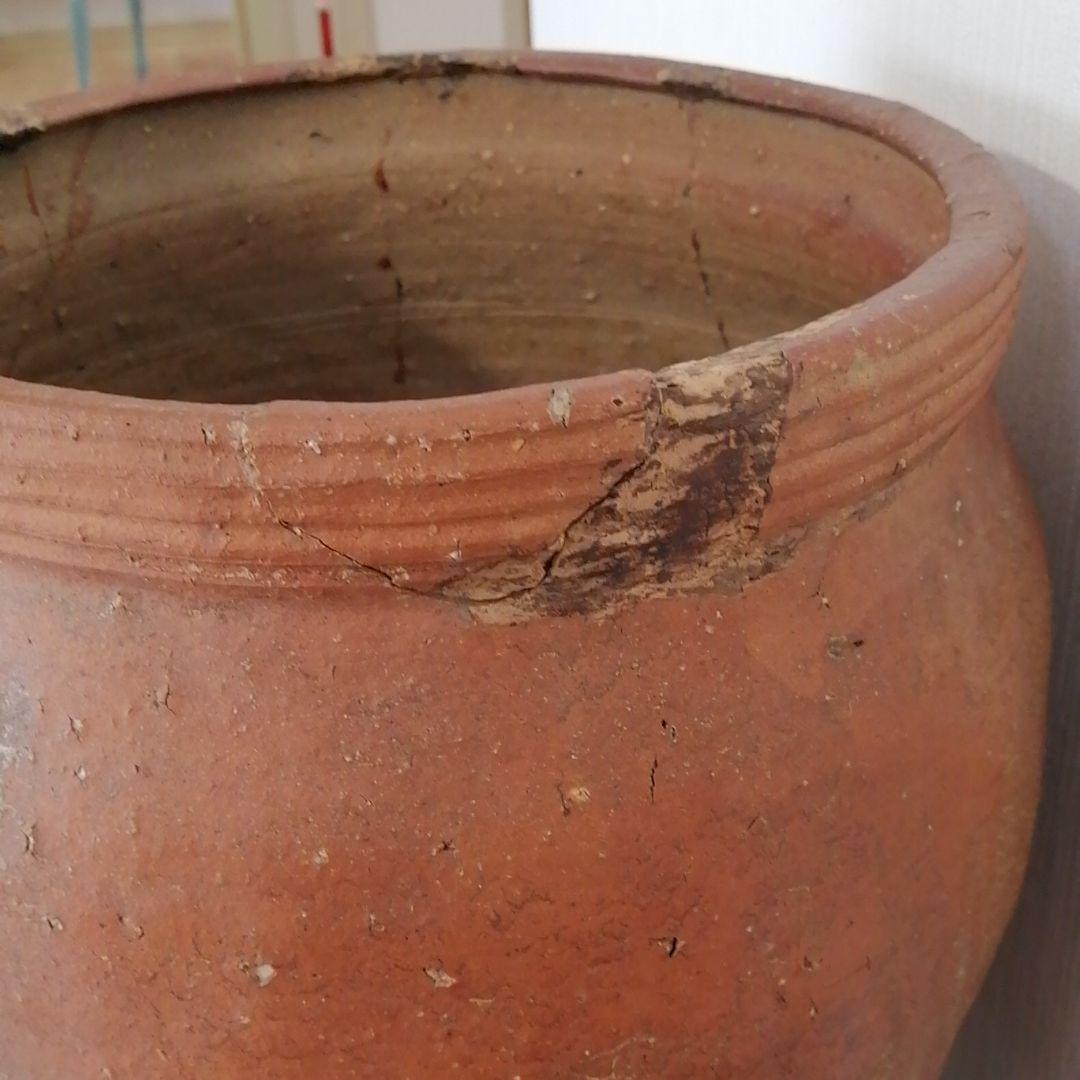 ㉛古信楽の壺　壺は景色　古信楽独特の土肌。　壺