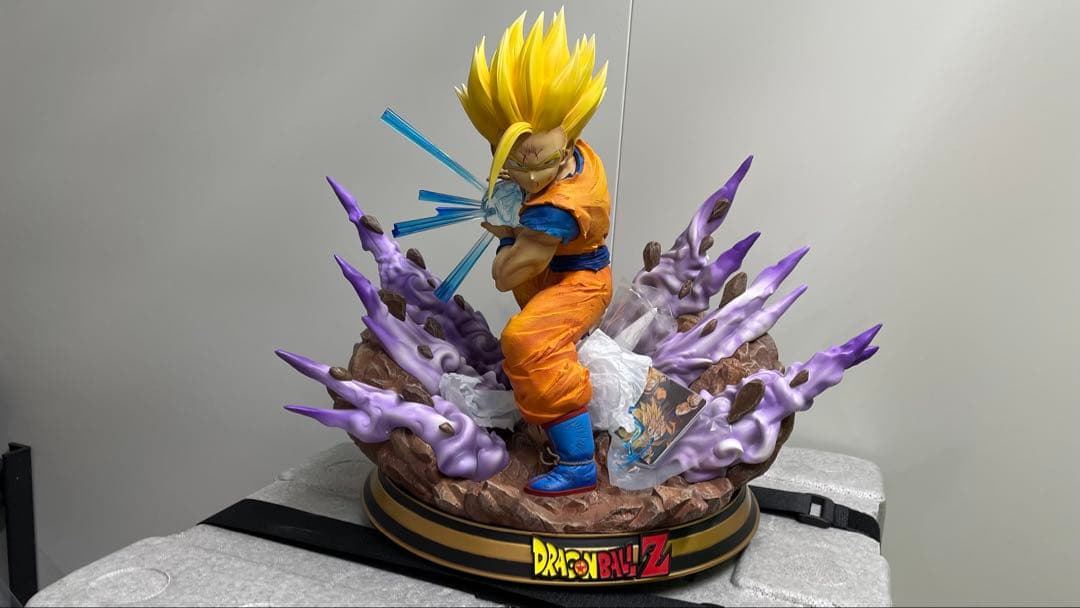 ドラゴンボール希少スタチュー1/4サイズ孫悟飯かめはめは映画シーン完全再現