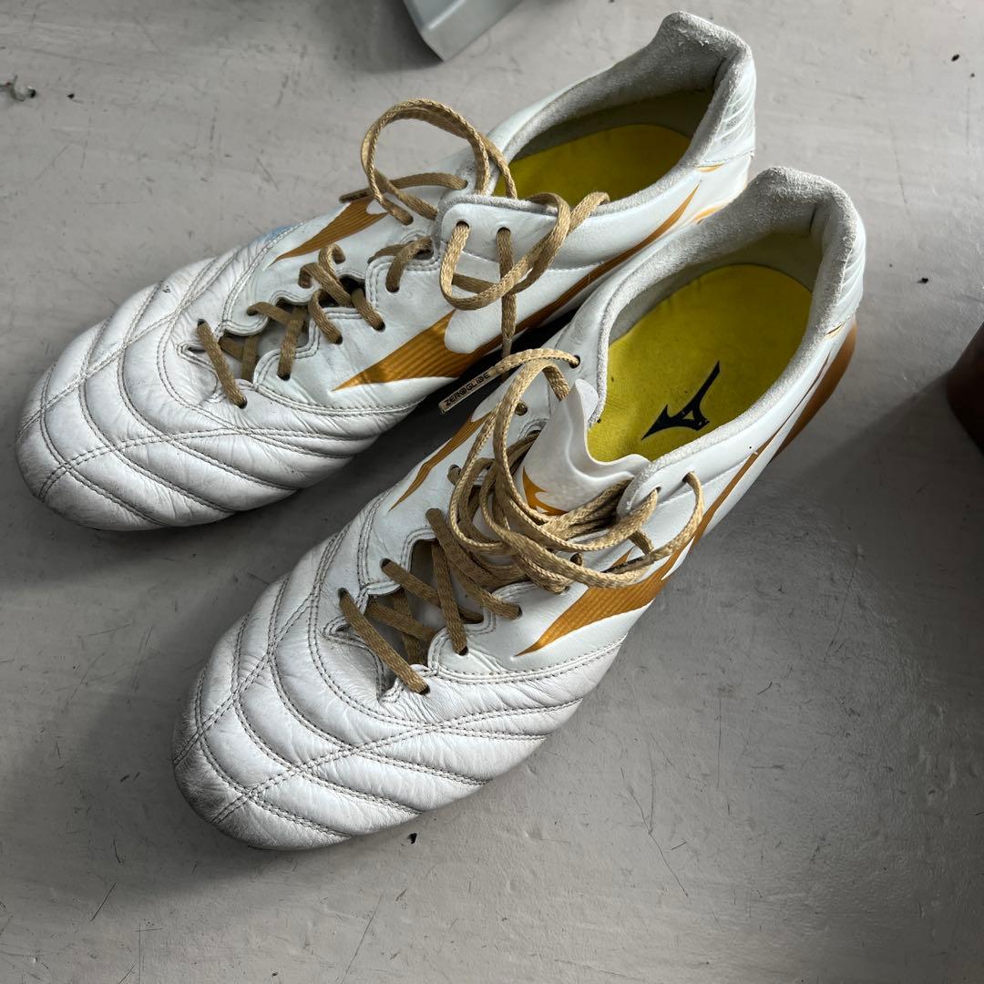 Mizuno サッカーシューズ ホワイト/ゴールド モナルシーダ