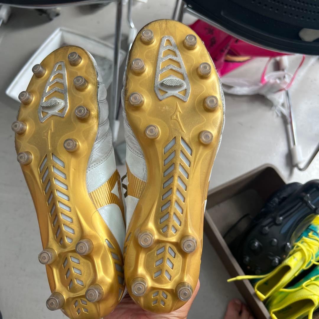 Mizuno サッカーシューズ ホワイト/ゴールド モナルシーダ