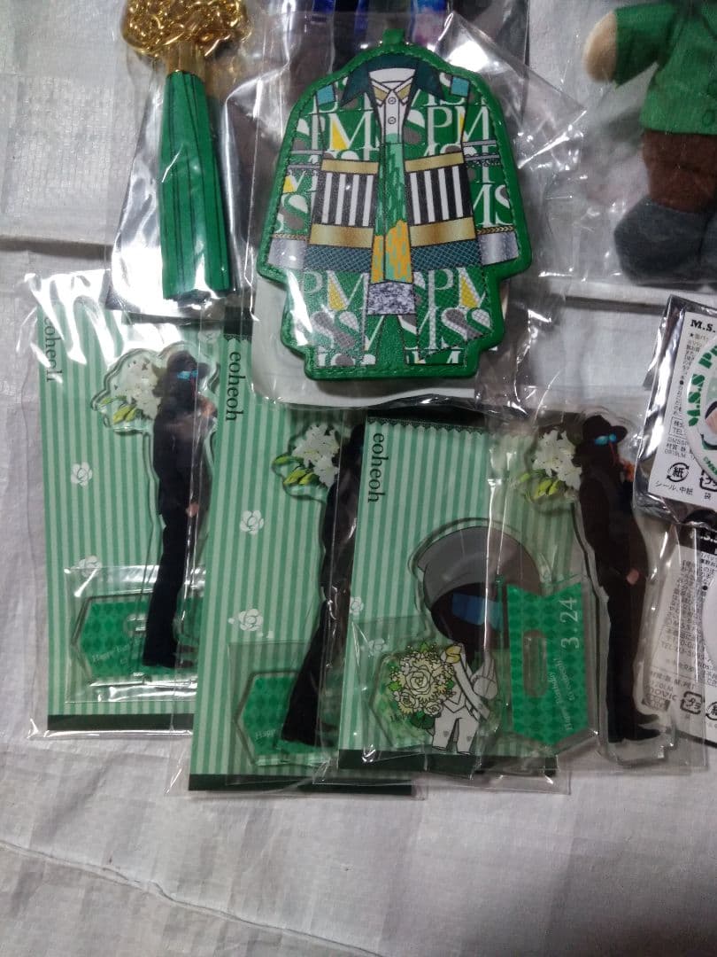 MSSP eoheoh グッズまとめ売り ぬいぐるみ アクスタ 缶バッジ