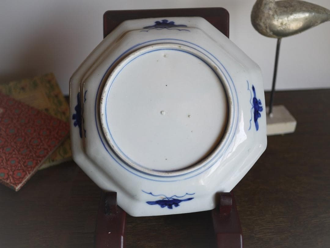 伊万里焼　八角八寸色絵皿　染錦芙蓉手　柘榴竹梅菊万年青　吉祥縁起物　里帰り