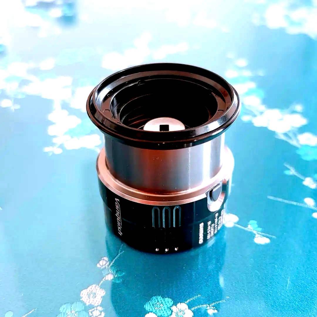 美品　19Vanquish 2500 C3000 スペアスプール