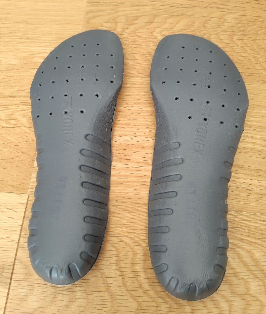 試着のみ☆YONEX バドミントンシューズ