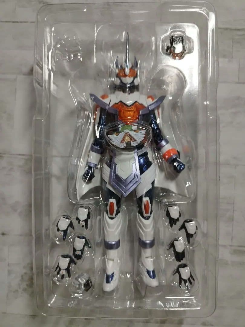 S.H.Figuarts 仮面ライダーマジェード サンユニコーン