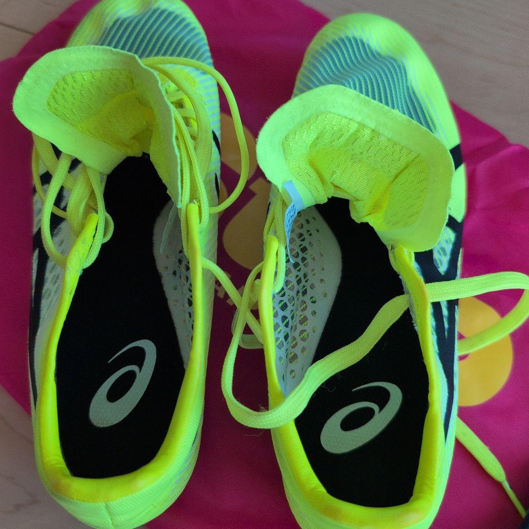 【美品】asics COSMORACER MD イエロー　レディース