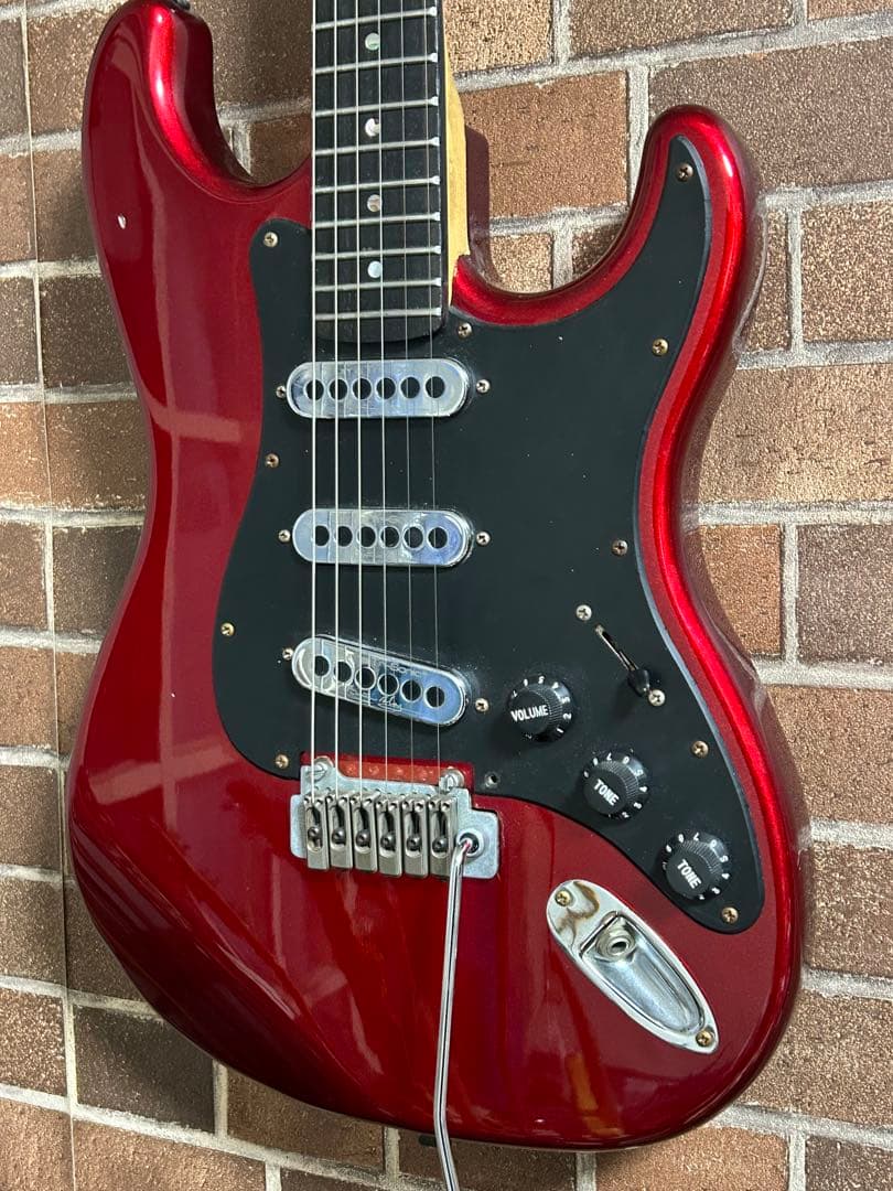 s*f様 QUEEN 好きな方　トライソニックピックアップ搭載コンポーネントギタ