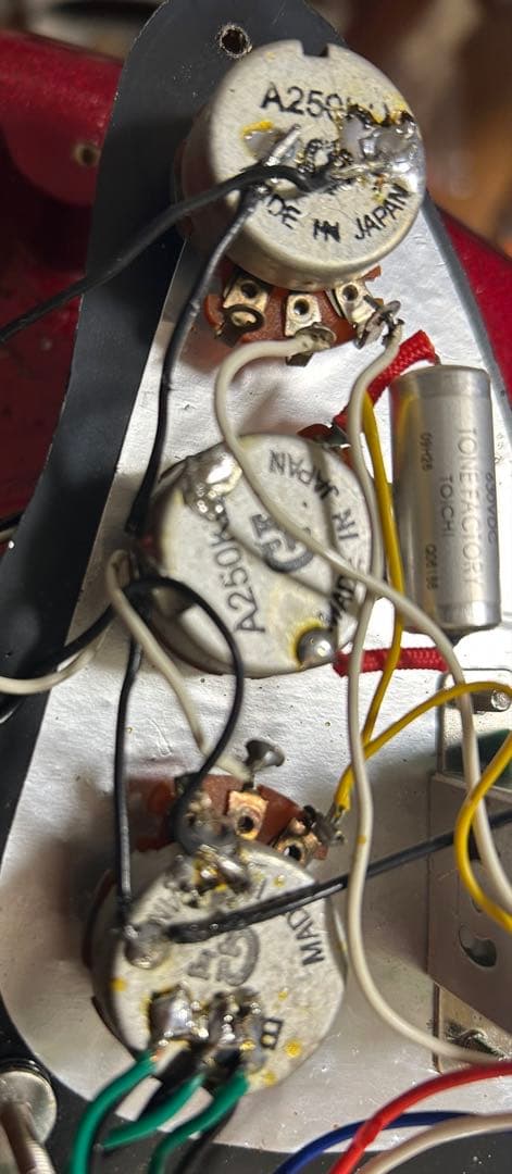 s*f様 QUEEN 好きな方　トライソニックピックアップ搭載コンポーネントギタ