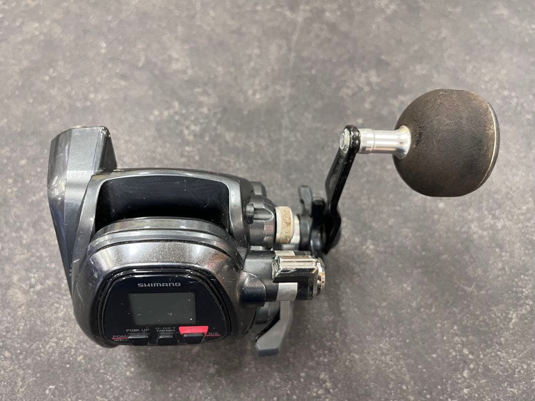 SHIMANO シマノ　PLAYS 3000 MUTEKI MOTOR