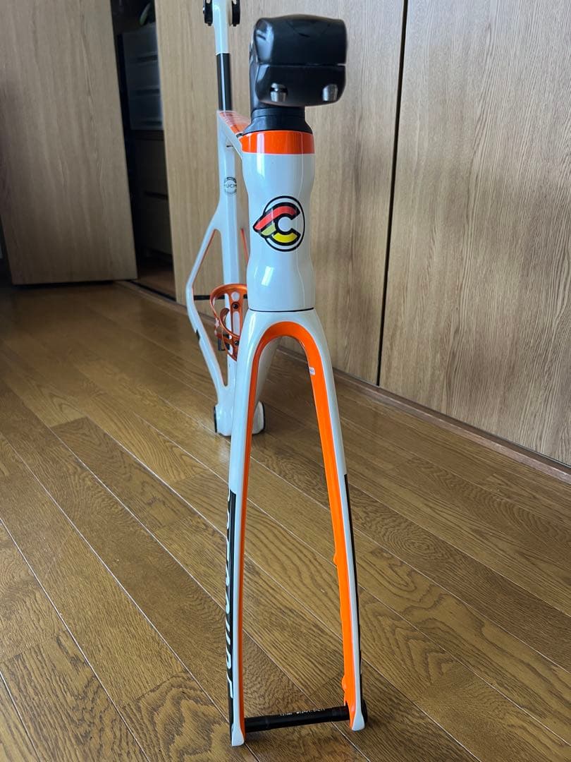 チネリプレッシャー2022フレームセット