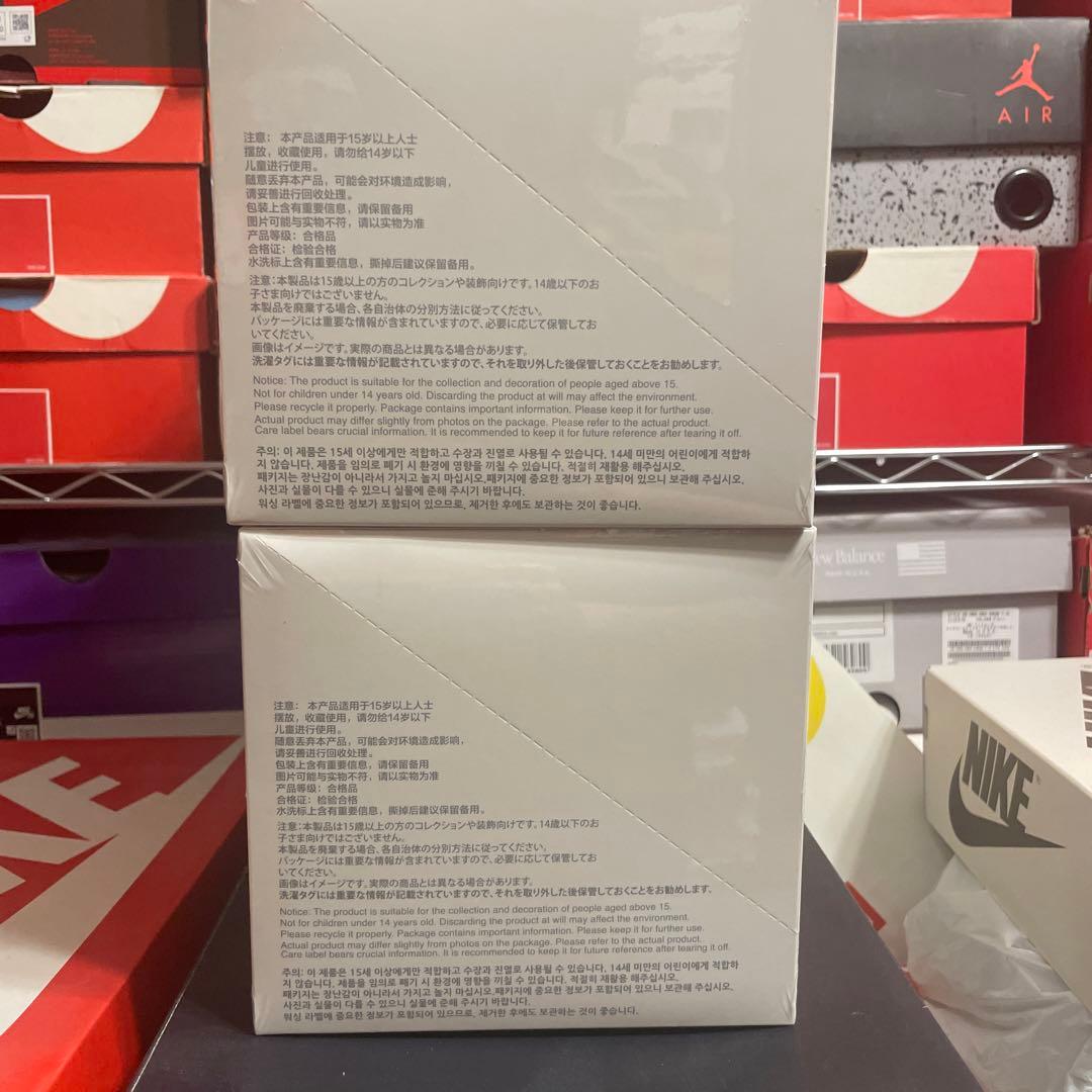 POP MART Big into Energy　ポップマート　エナジー　ラブブ