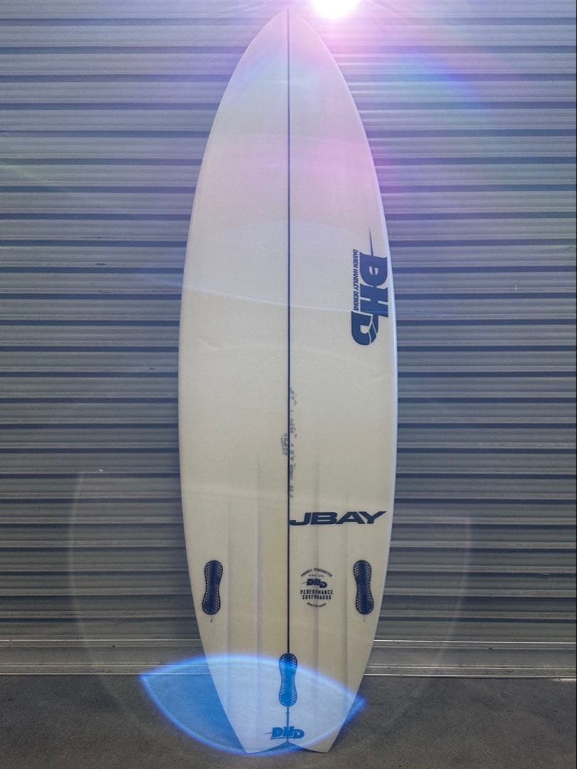 DHD サーフボード　(新品フィン付き)