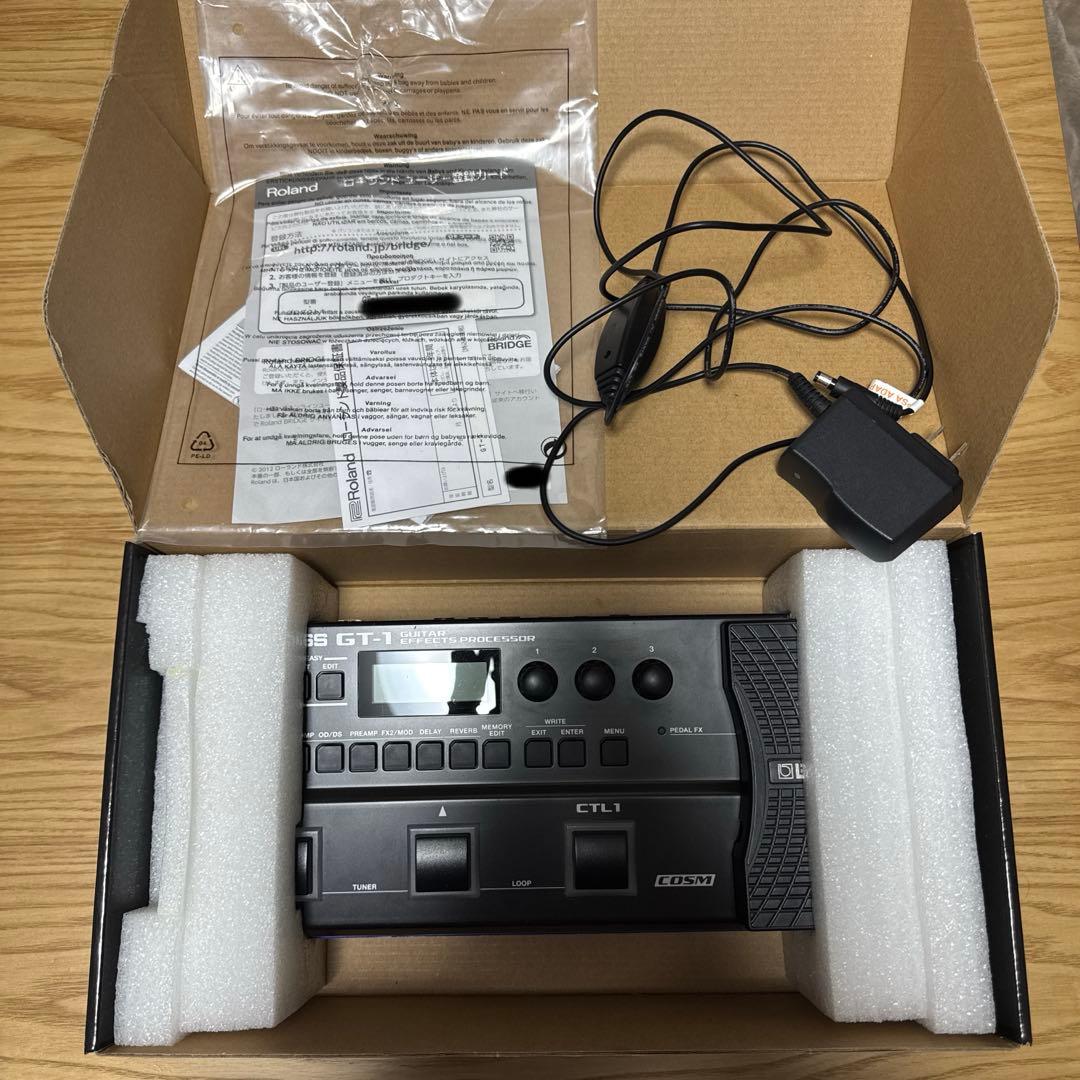 BOSS GT-1 マルチエフェクター　純正ケーブル箱付き