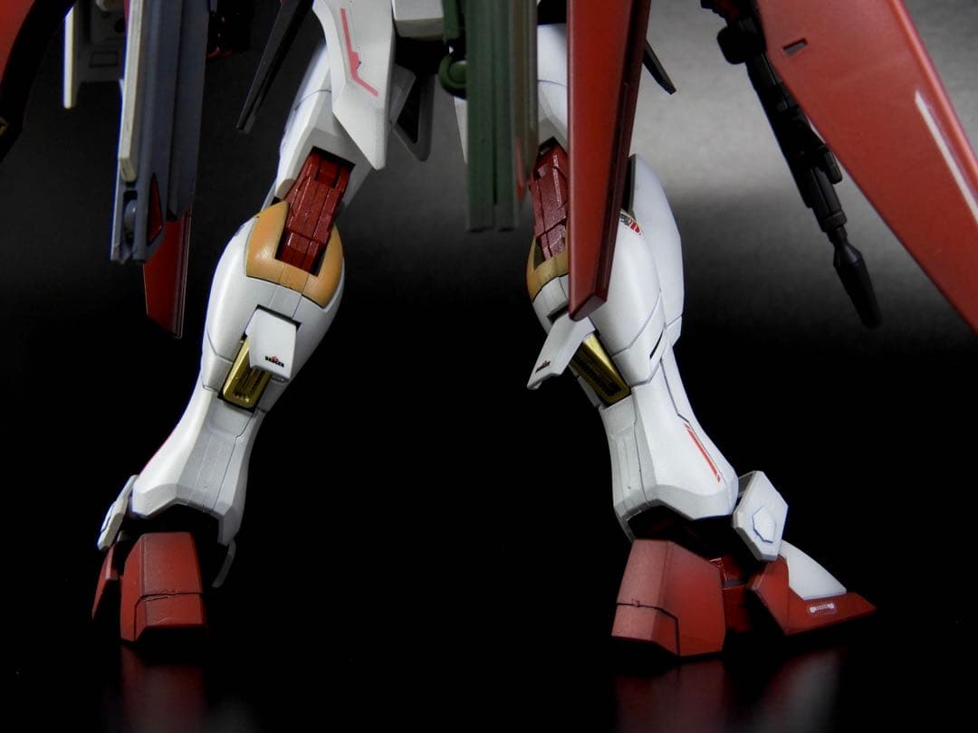 モ*コ様 HGCE デスティニーガンダム (ハイネ専用機) / ガンプラ 完成品