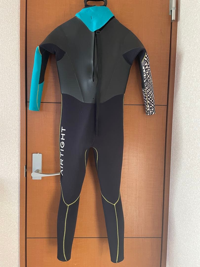 エアタイト　セミドライ　キッズ130~135cm