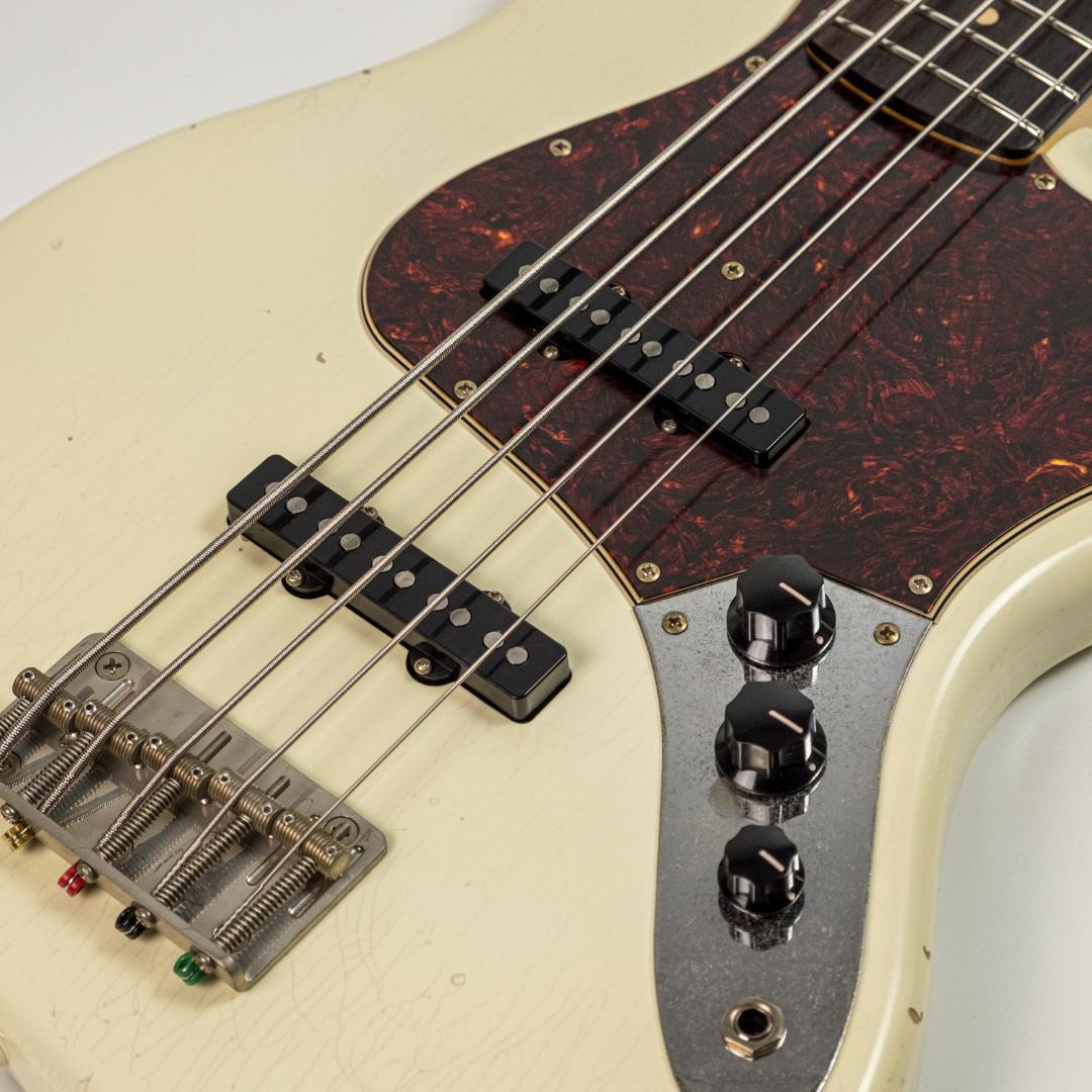 ベース Black Smoker TM BETA-J5 Vintage White