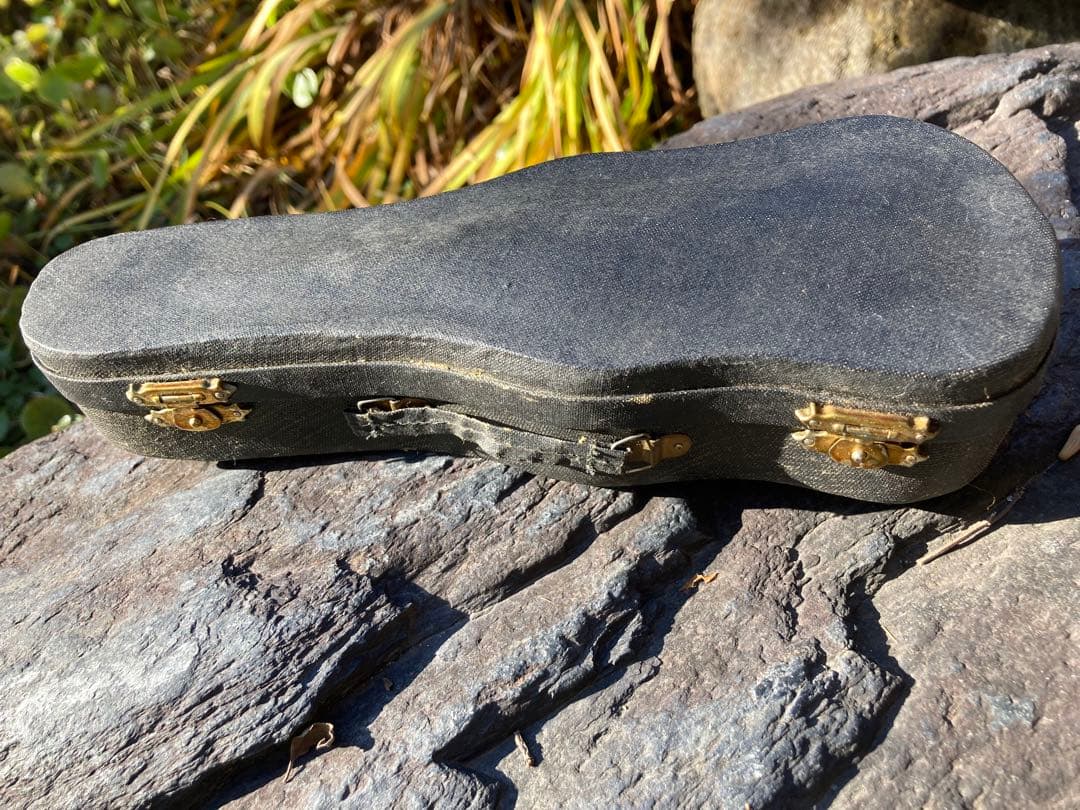 レア　ボストン美術館　ミニチュアバイオリンのオブジェ