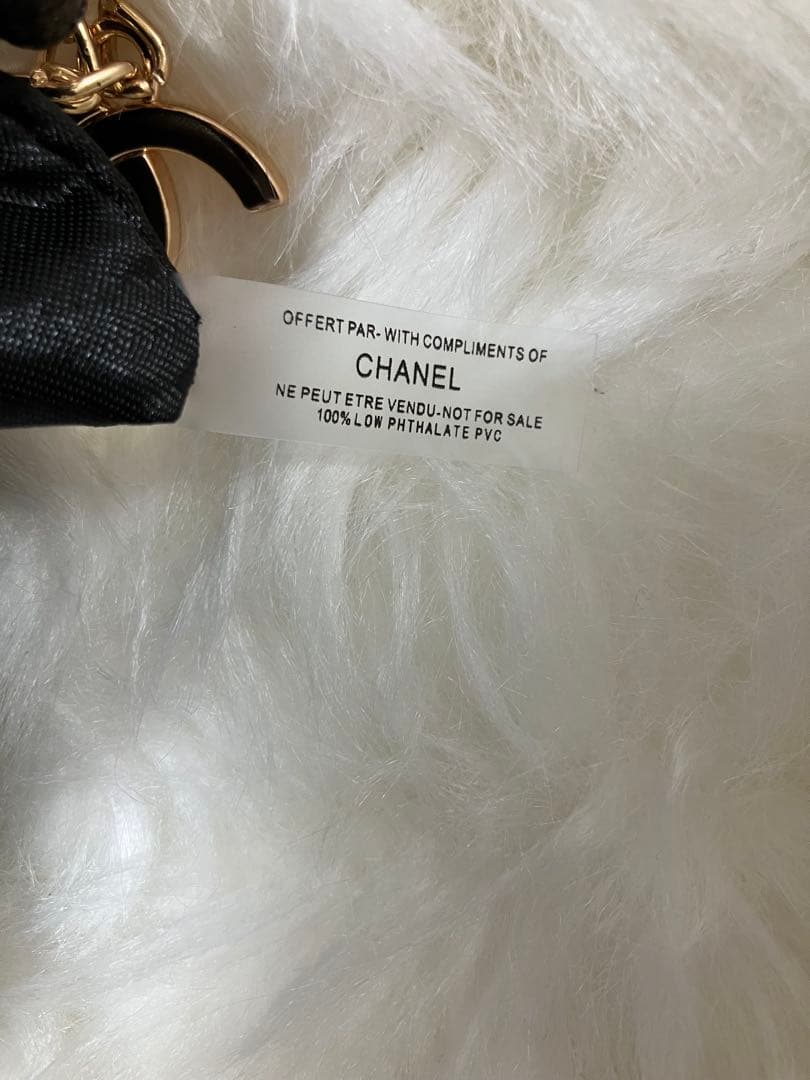 CHANEL ブラック キルティング ミニバッグ