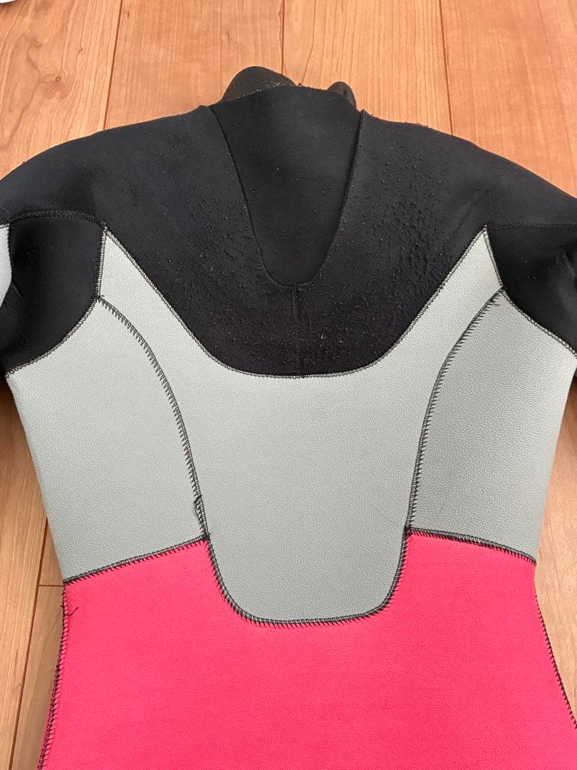 dove セミドライスーツ M size