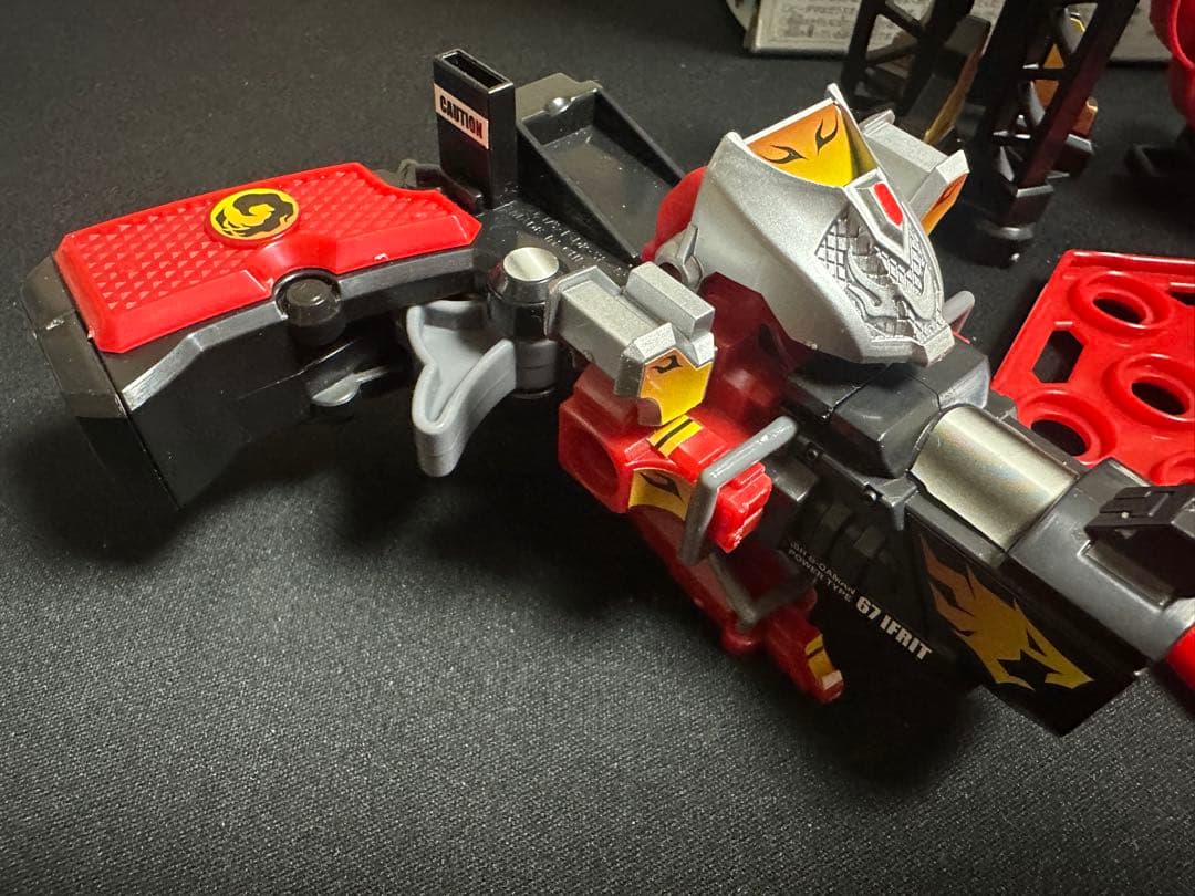 クラッシュビーダマン　マグナムイフリートスターターキット