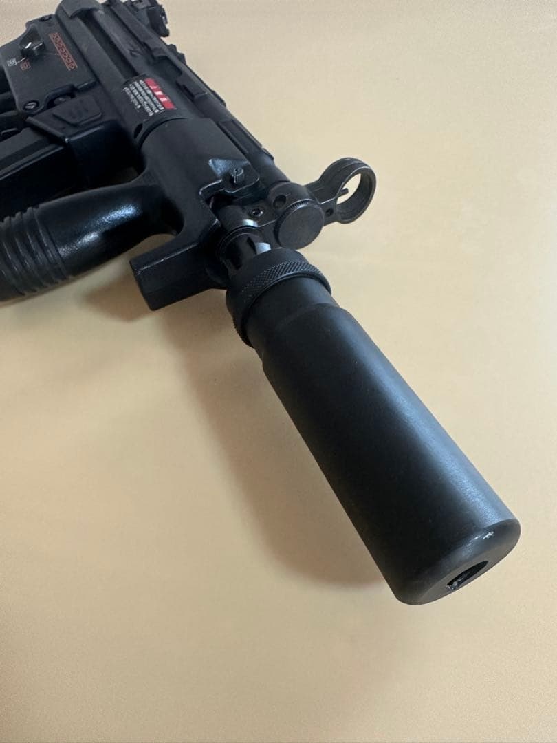 【タイムセール】東京マルイ HK MP5K クルツ サイレンサーとバッテリー