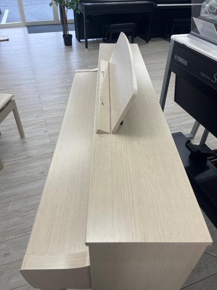 ★77547【電子ピアノ】YAMAHA　CLP775WA　22年製